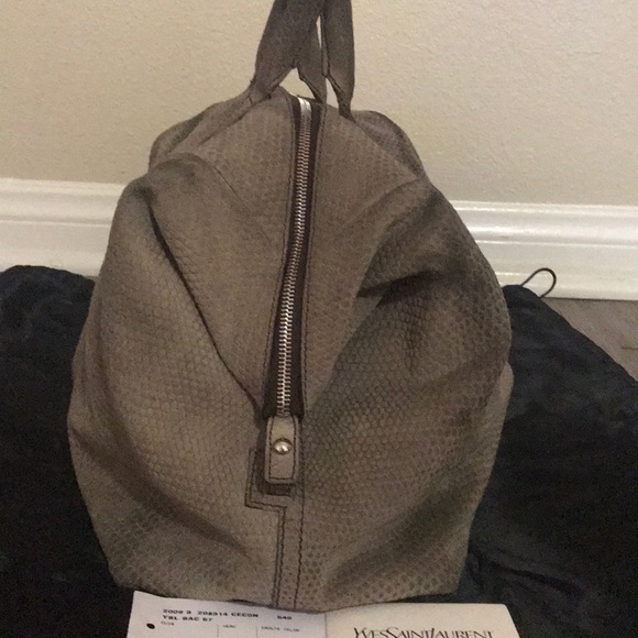 Authentic Yves Saint Laurent Easy bag - Picture 3 of 14